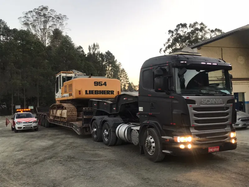 Imagem ilustrativa de Serviço de transporte de máquinas pesadas